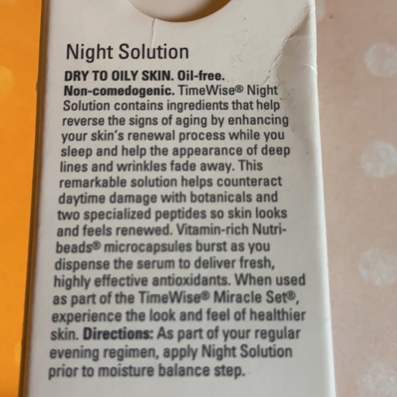 Mart Kay Timewise night solution 29ml. - Picture 3 of 3